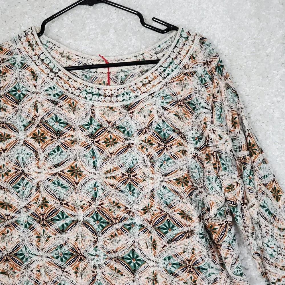 Solitaire Embroidered Top - Picture 3 of 7